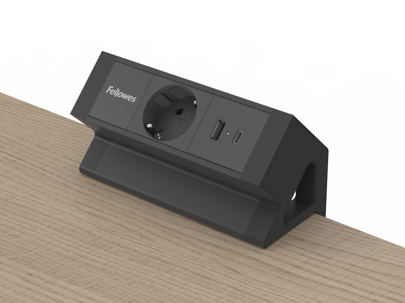 Zwarte stroomunit, iopgebouwd op bureaublad met een stroompunt en USB-A/C poort
