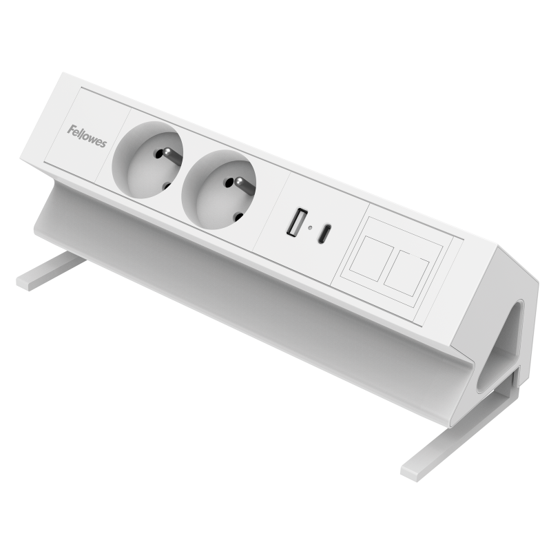 Witte stekkerblok, voor opbouw aan bureaublad. Twee stopcontacten type E met USB-A en USB-C poort en een keystone venster